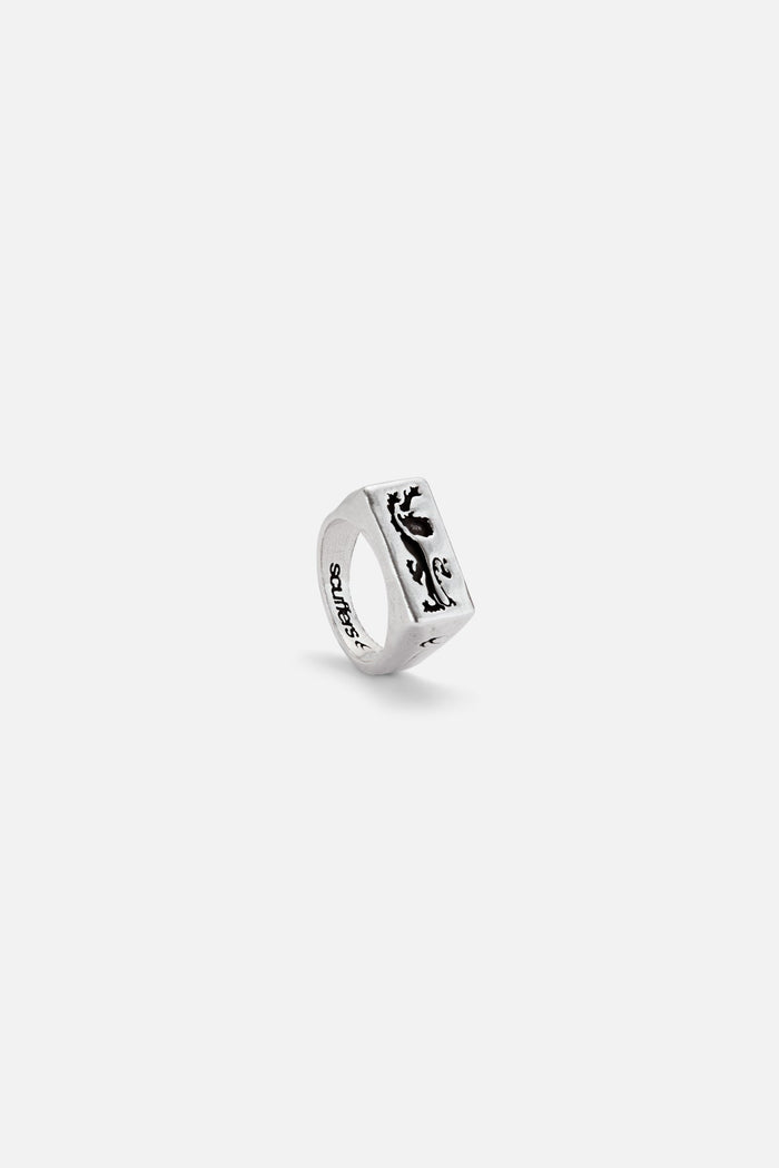 Anillo de león