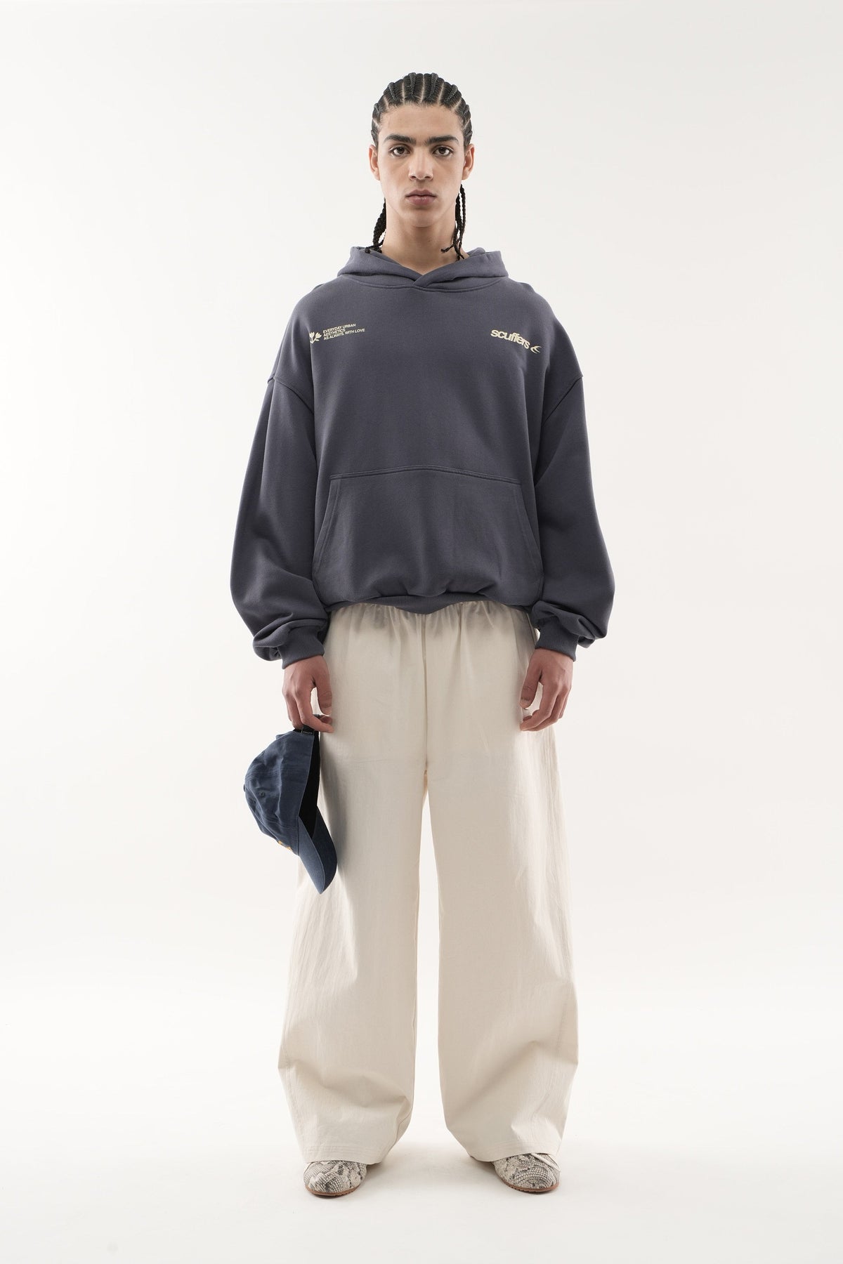 Sudadera azul con capucha SC