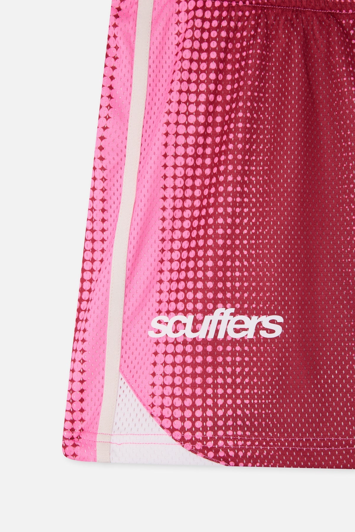 Bermudas rojas y rosas de Frequency