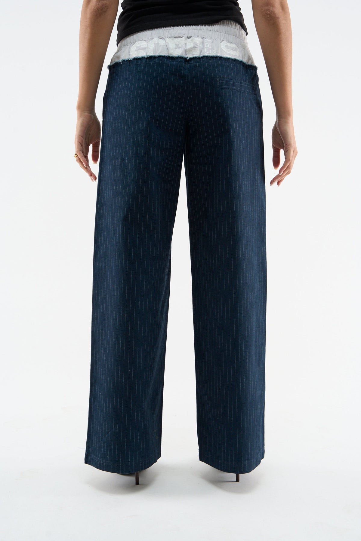 Pantalones Tai