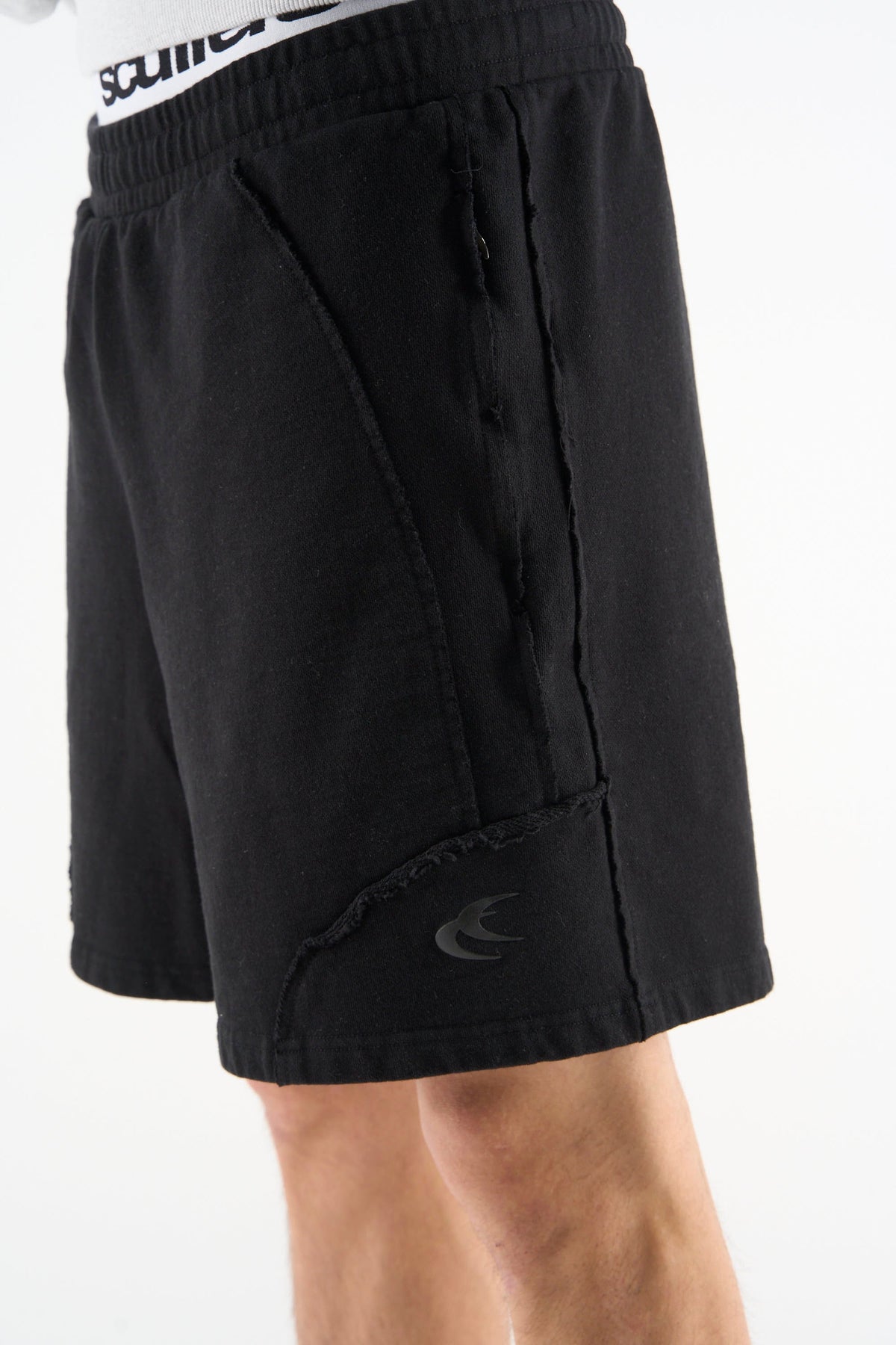 Shorts negros deportivos de alta costura