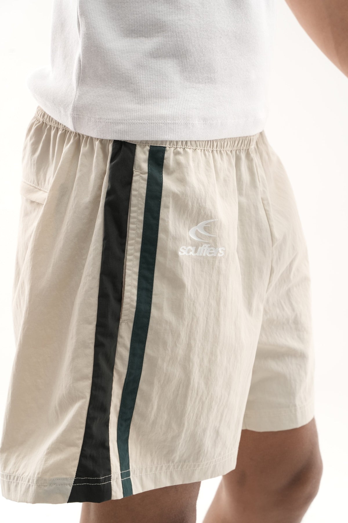 Shorts Tech Crudos
