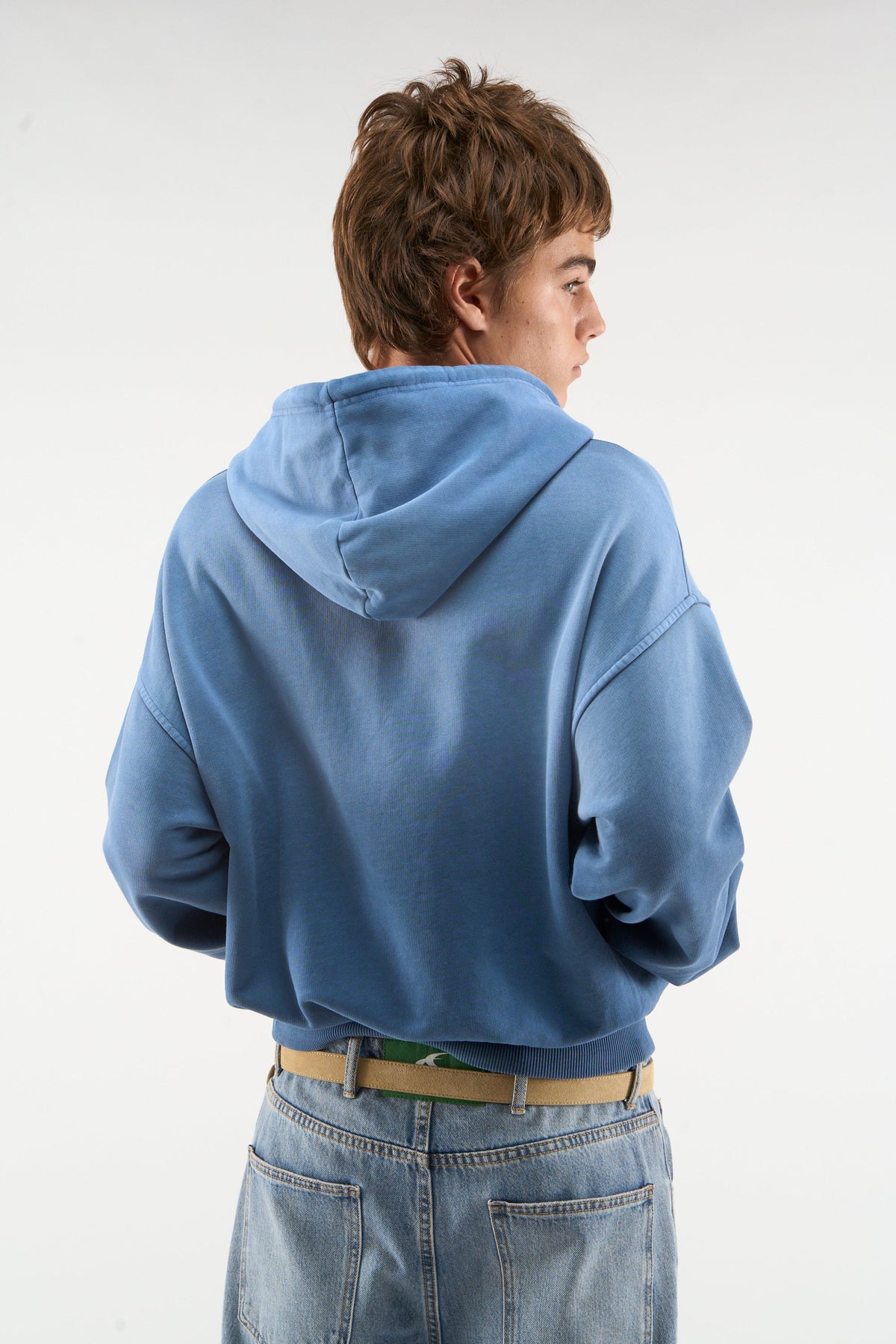 Sudadera con capucha azul, taquilla
