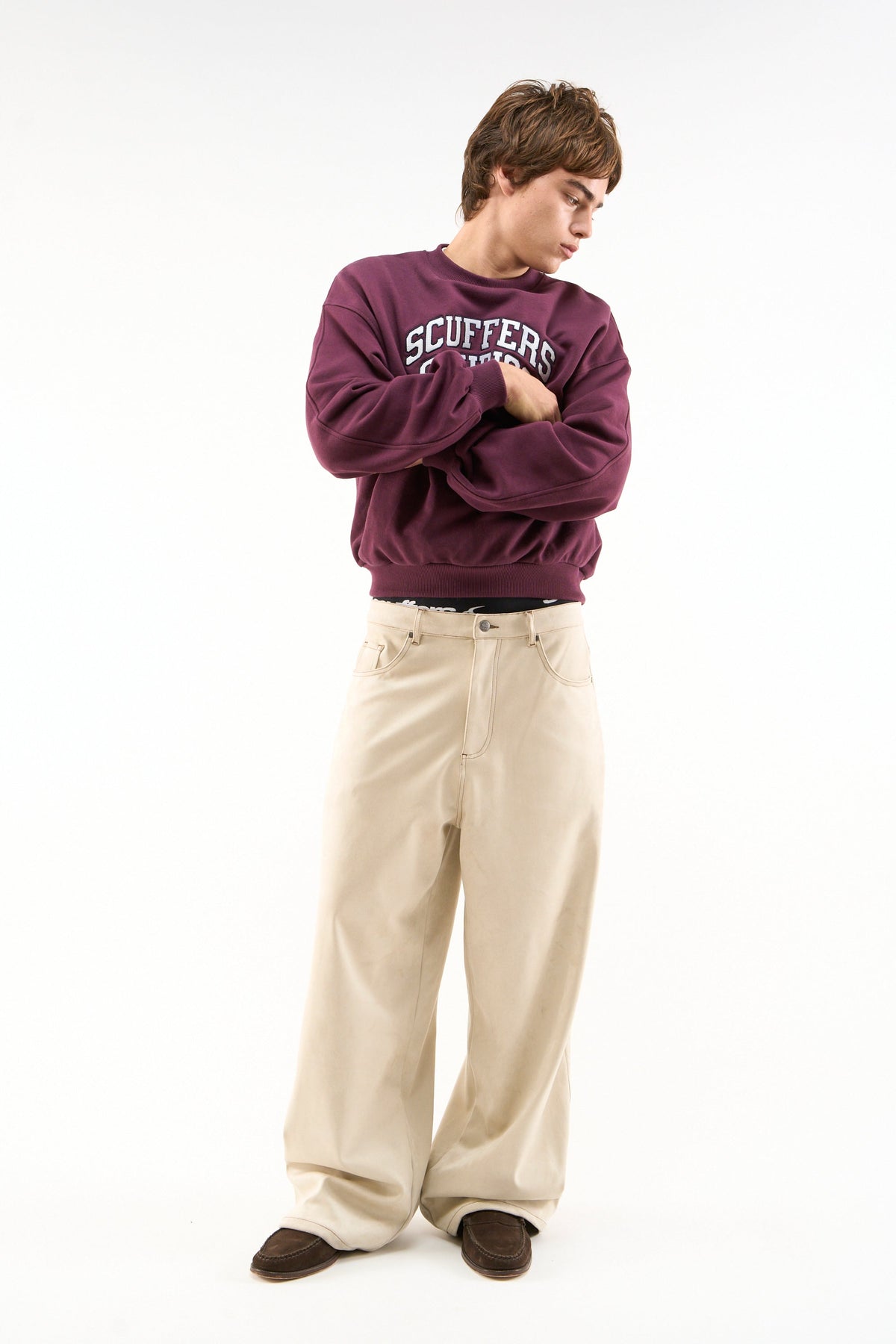Pantalones Anchos Grises de Gamuza