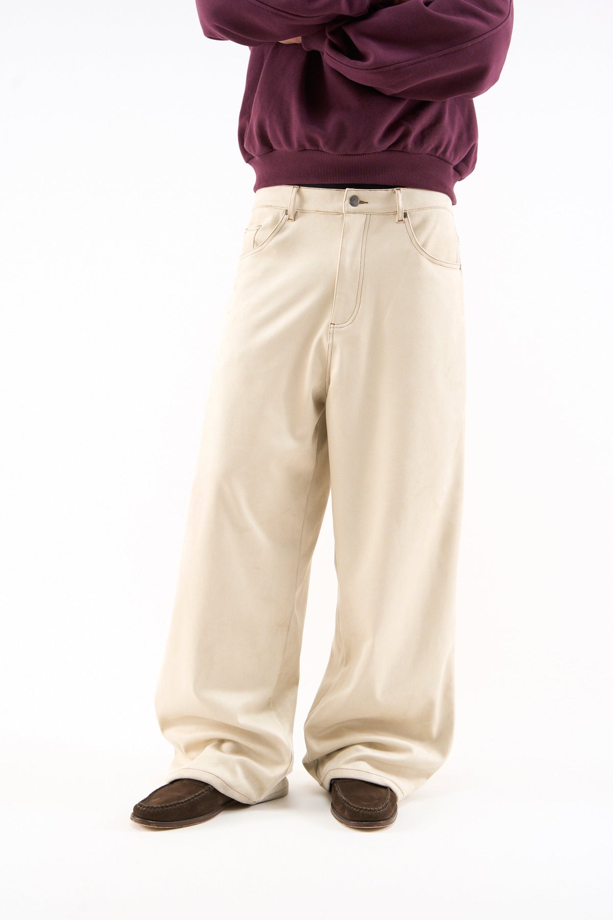 Pantalones Anchos Grises de Gamuza