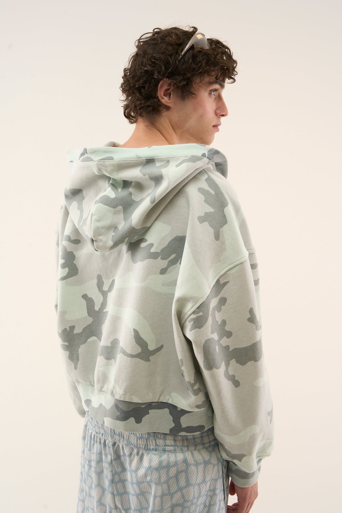 Cremallera de camuflaje gris confuso