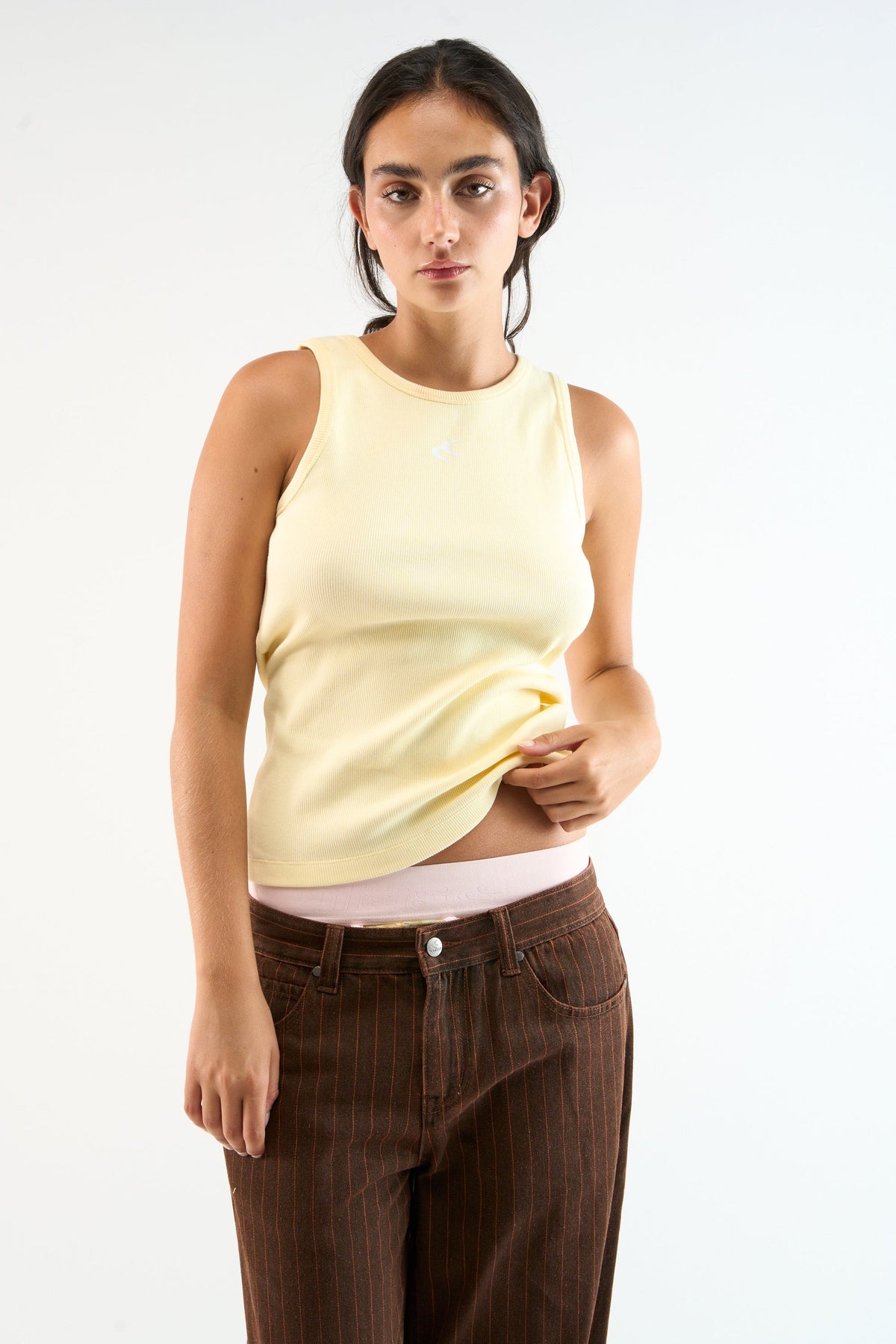 Brown y amarillo paquete de camisetas sin mangas acanaladas Scff