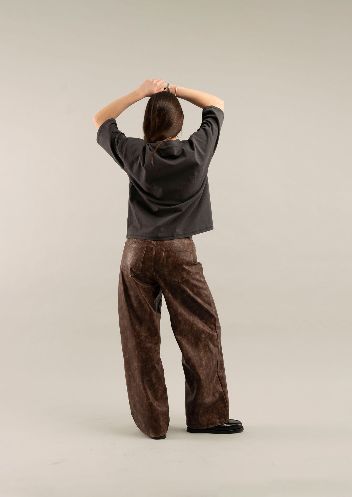 Pantalones Jumbo Color Marrón Cuero