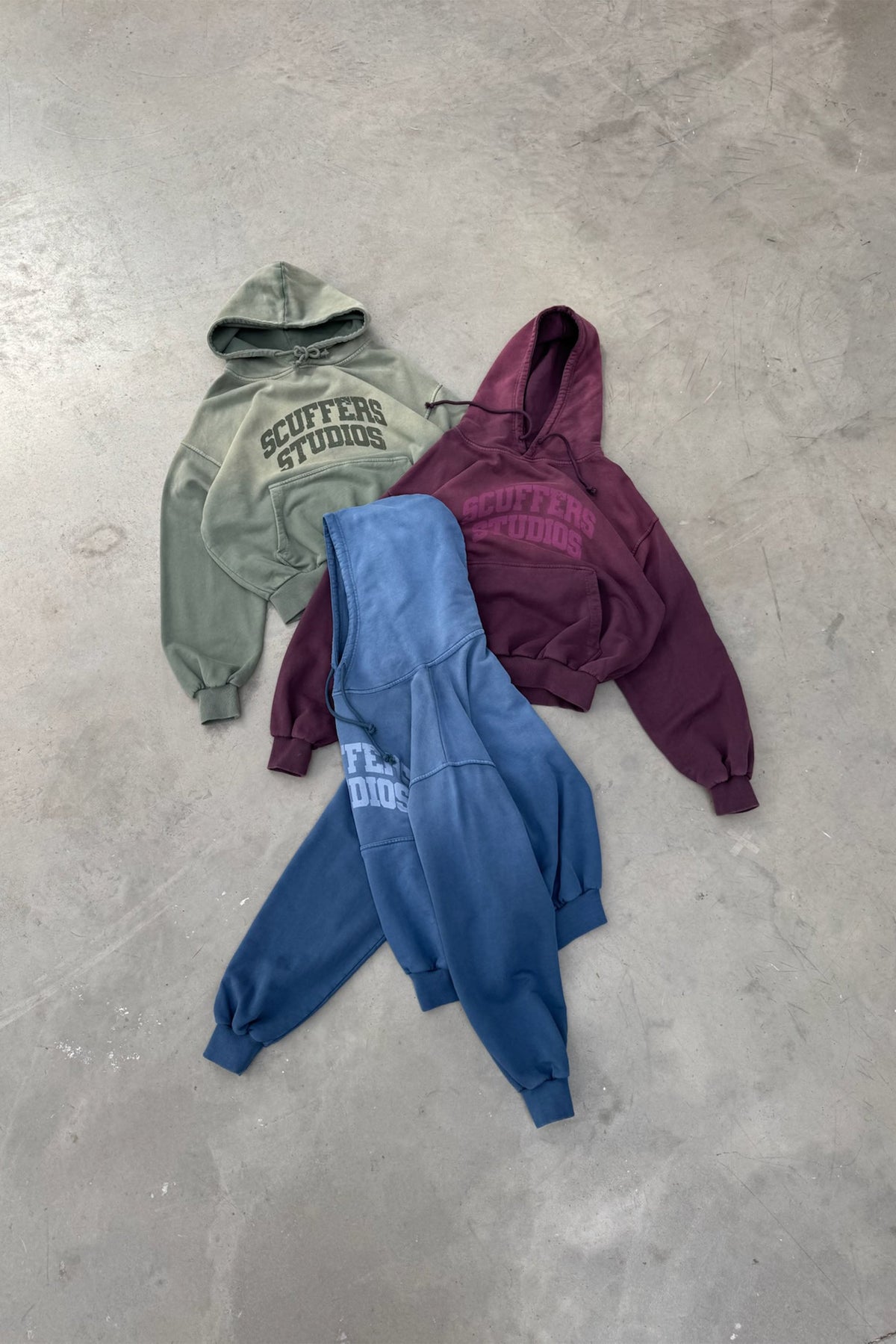 Sudadera verde con capucha, para casillero