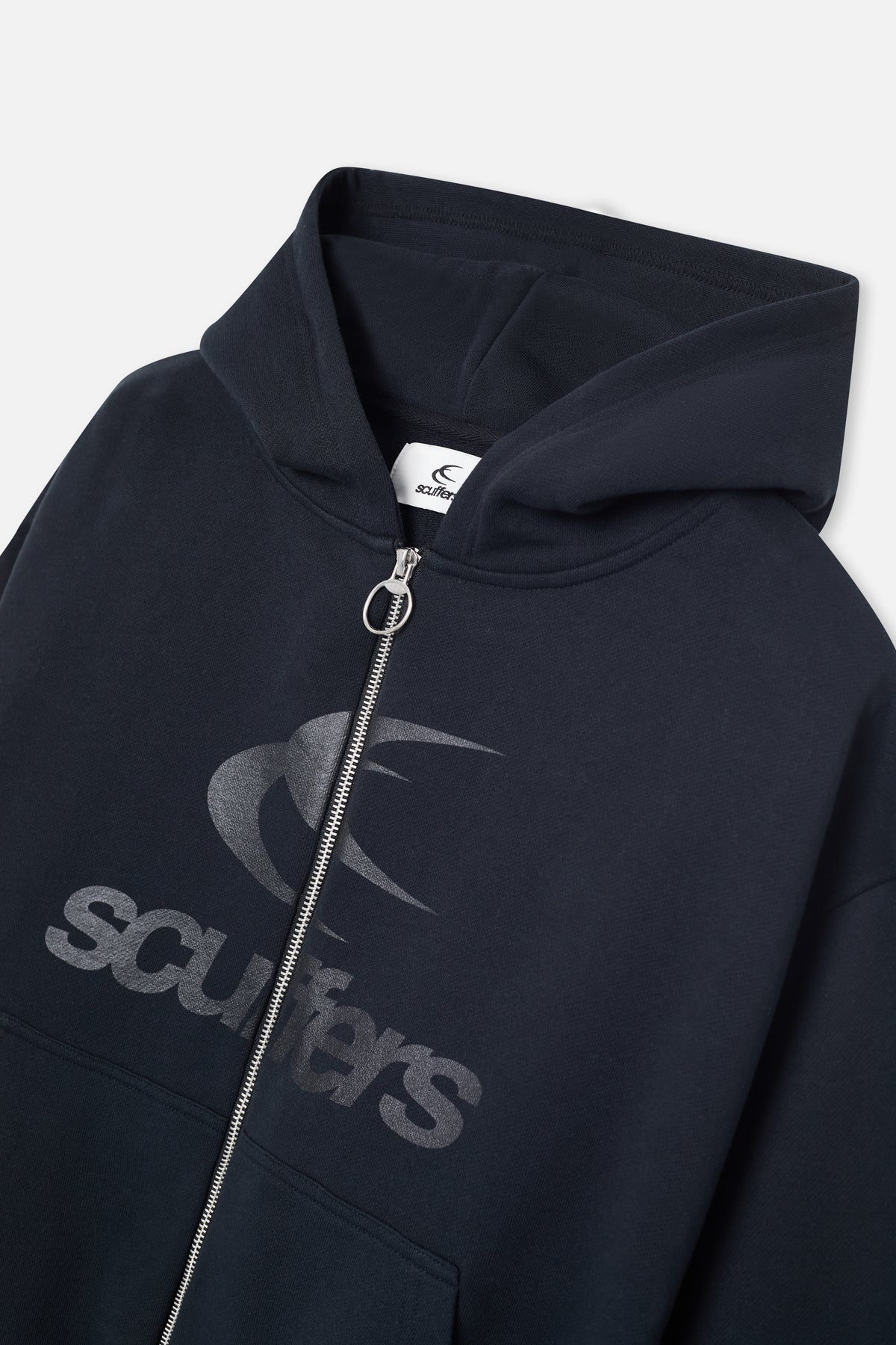 Sudadera con capucha y cremallera negra con el logo