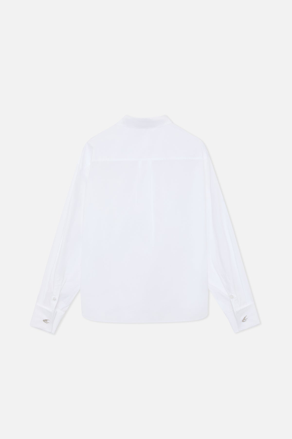 Camisa blanca de noche