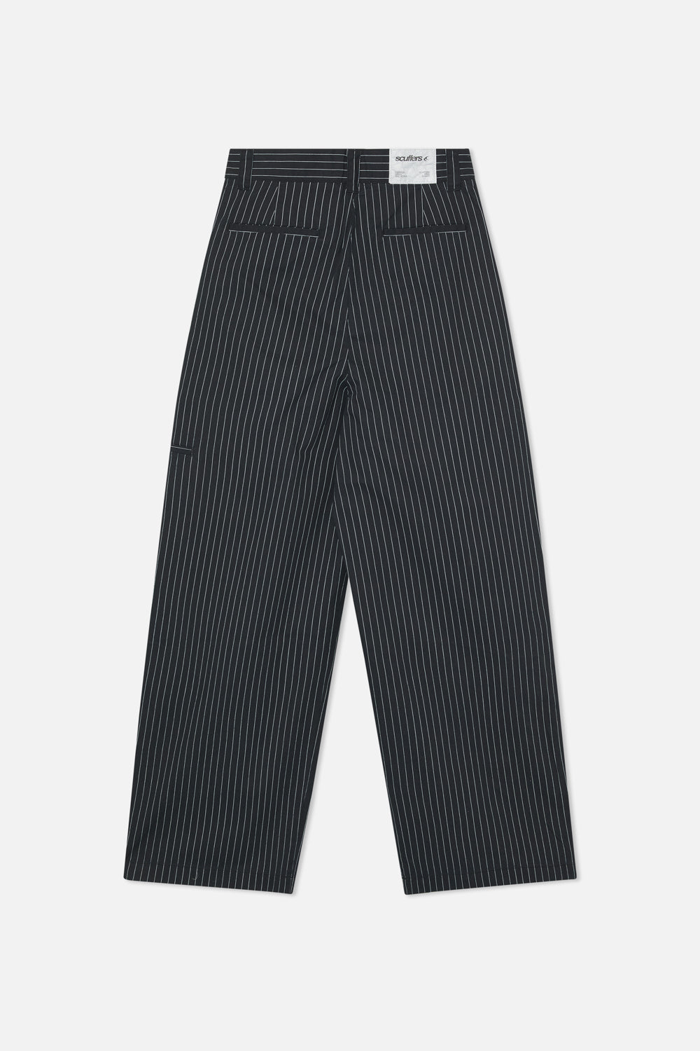 Pantalones negros a rayas diplomáticas