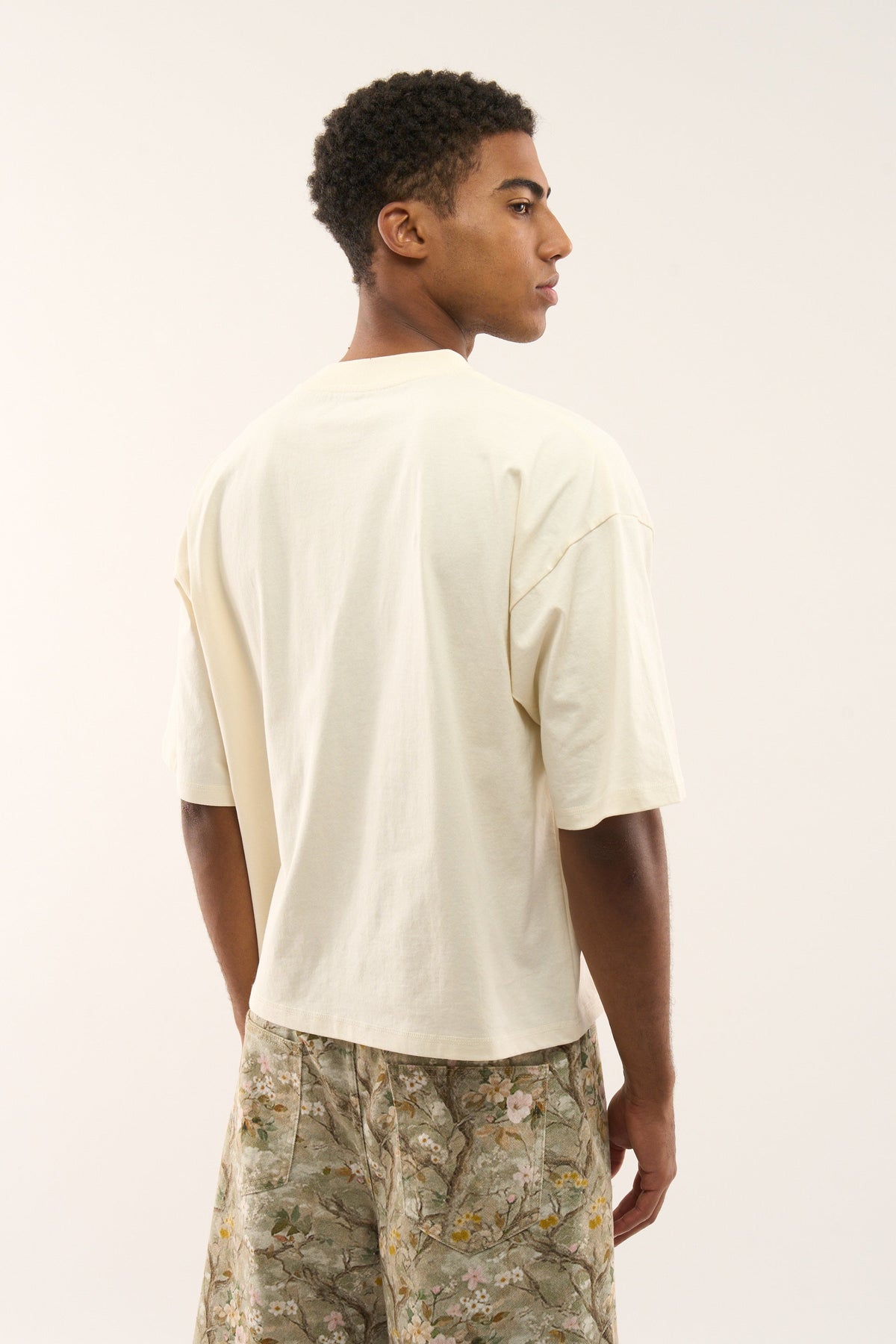 Camiseta Cruda Flor Natural