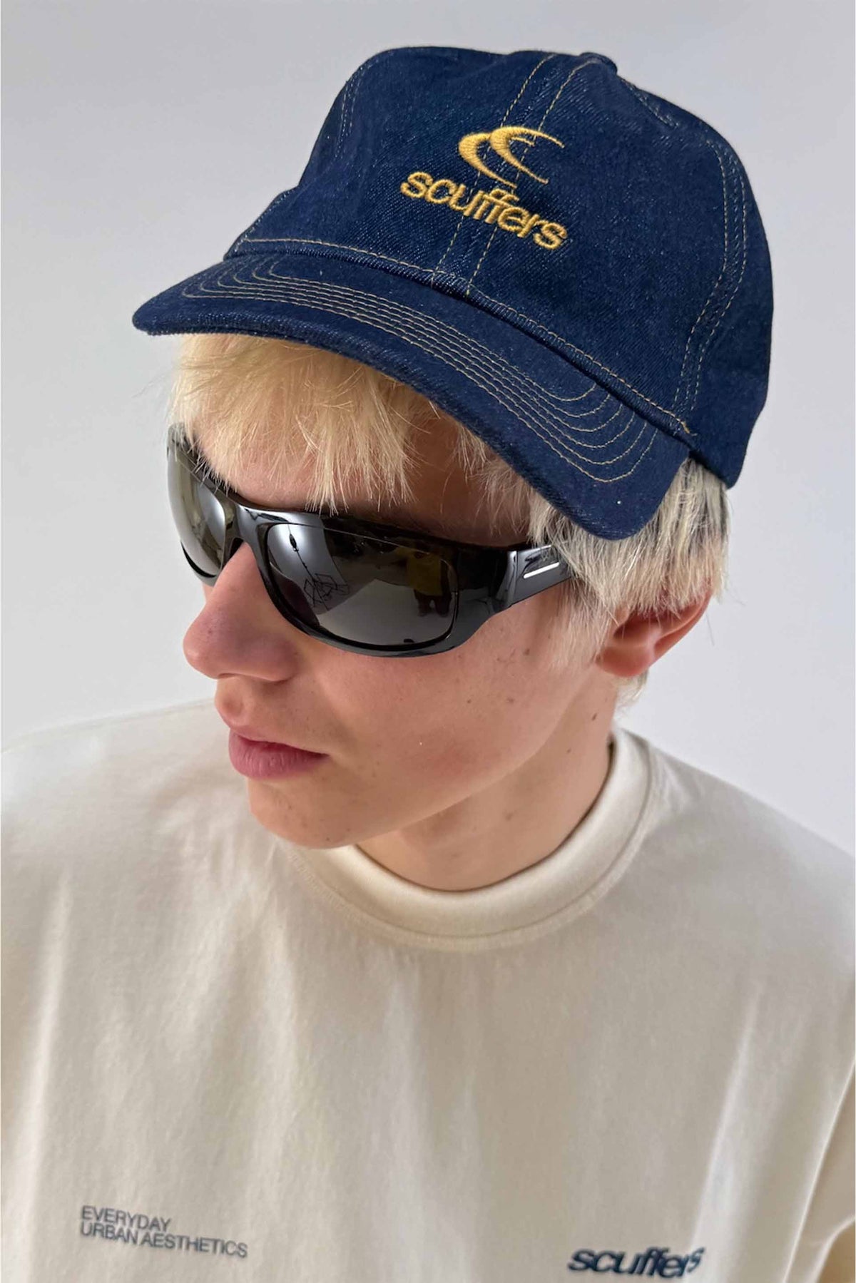 Gorra vaquera azul clásica