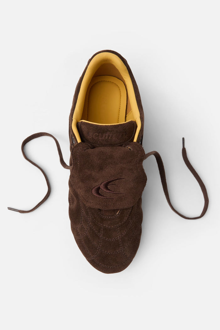 Zapatillas icónicas de ante marrón