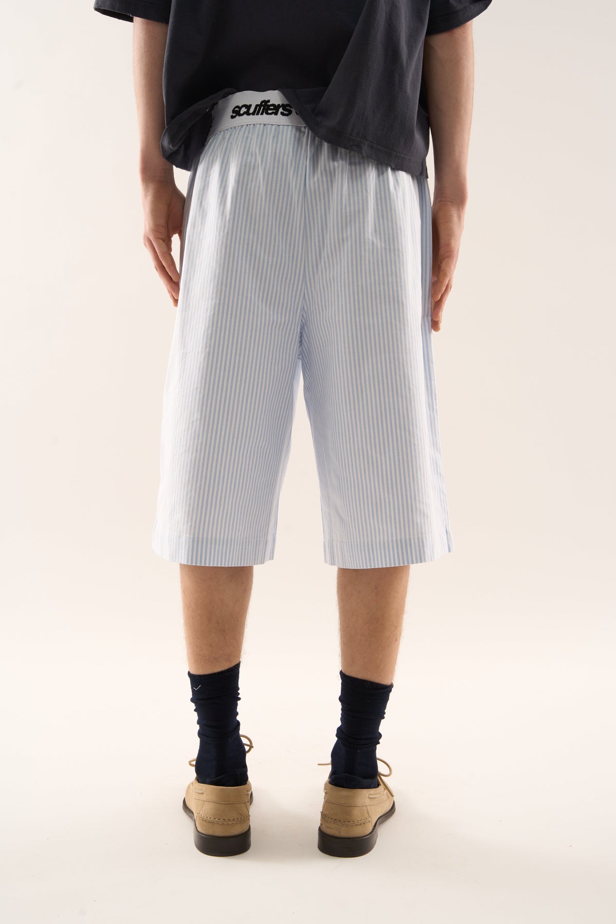 Pantalones cortos azules de dormitorio